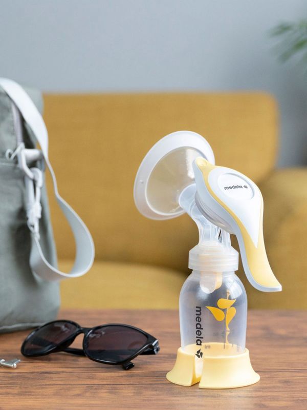 Medela Harmony Manual breast pump