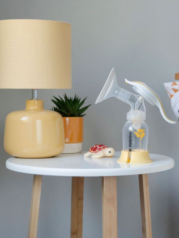 Medela Harmony Manual breast pump