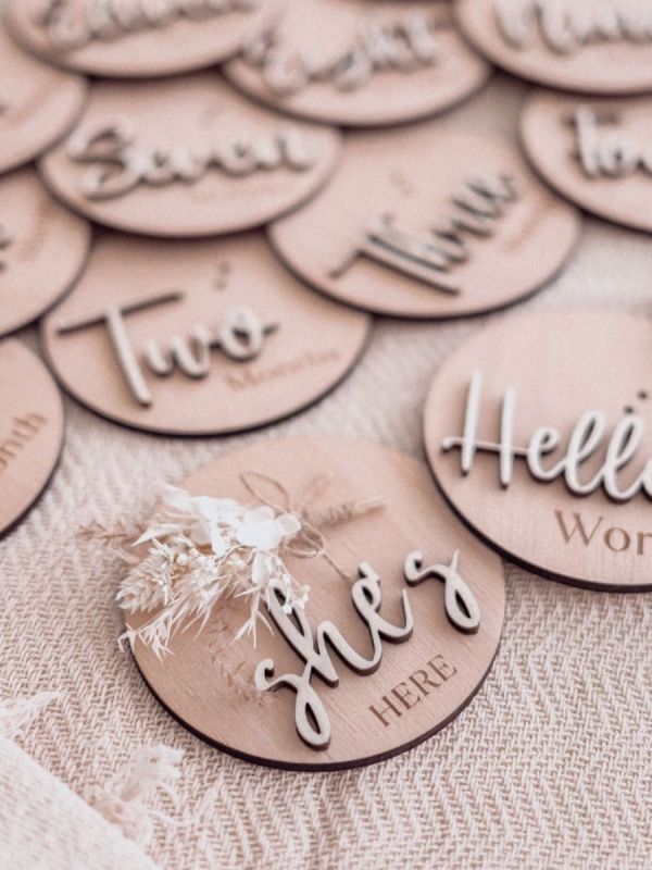 Meraki Engraving Milestone cards with bouquet