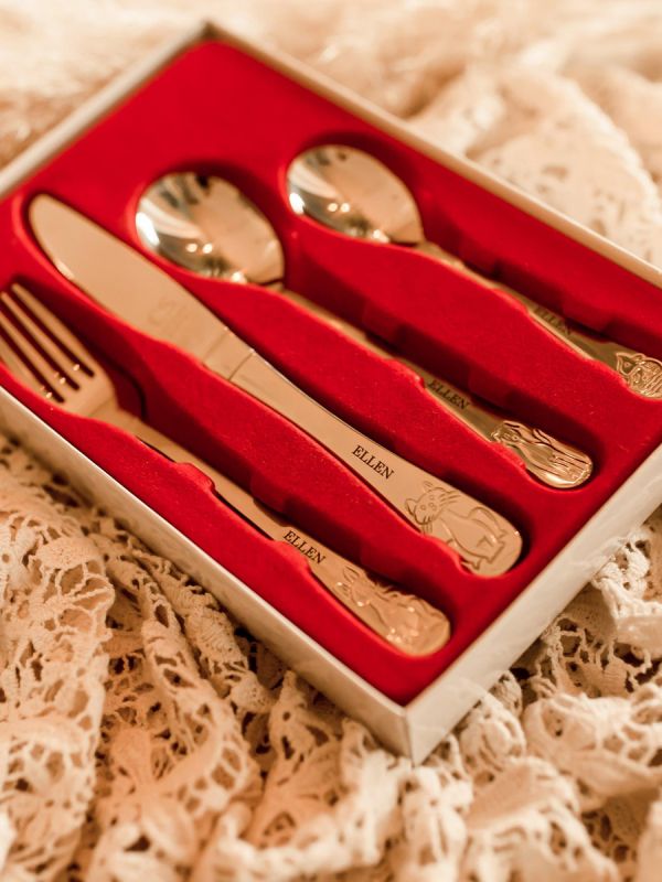 Named children's cutlery in the child's own name. Series made of high quality stainless steel.