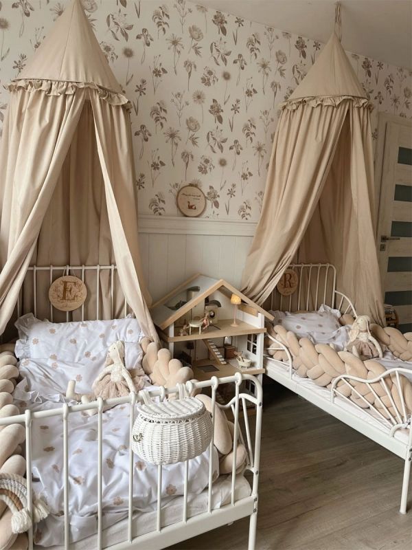 Canopy with frill, beige